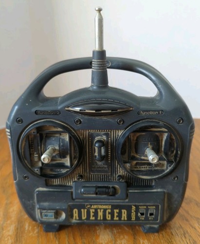 Airtronics avenger av2r - avenger,